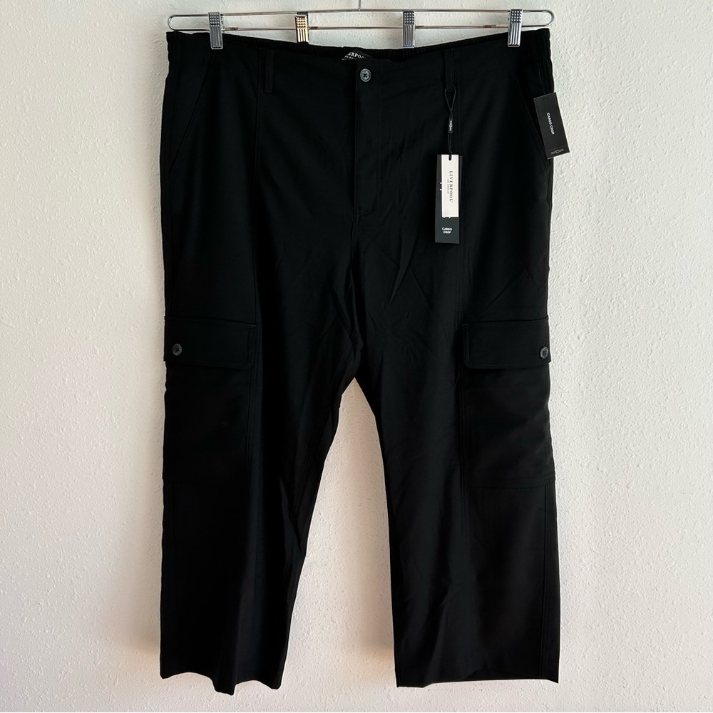 Liverpool Cargo Crop Pants Women's Plus Size 22W Black Elastic Waistband